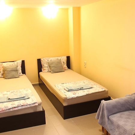 فارنا Guest House "Emily" In Troshevo المظهر الخارجي الصورة